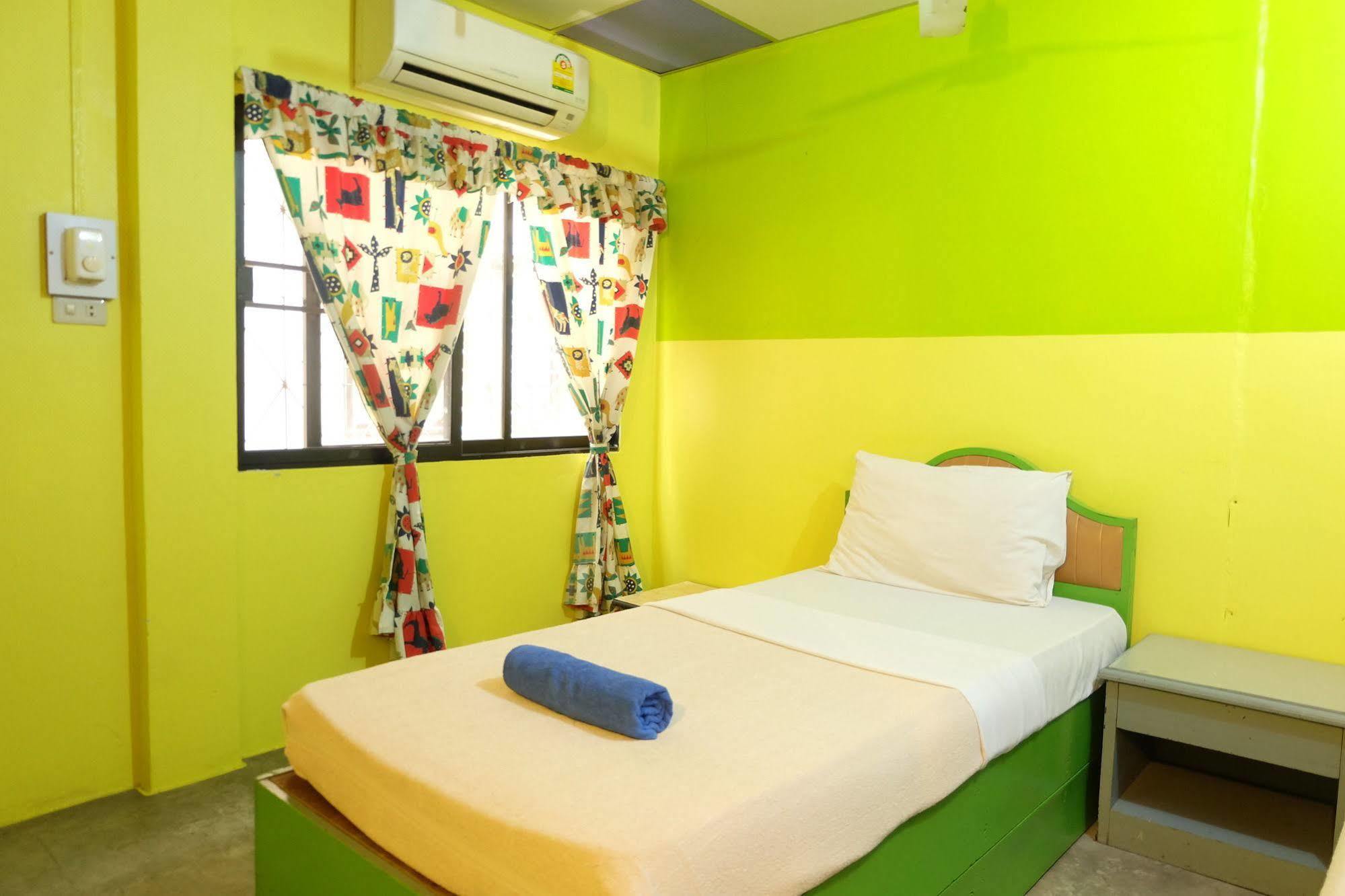 B&B House & Hostel Krabi Luaran gambar