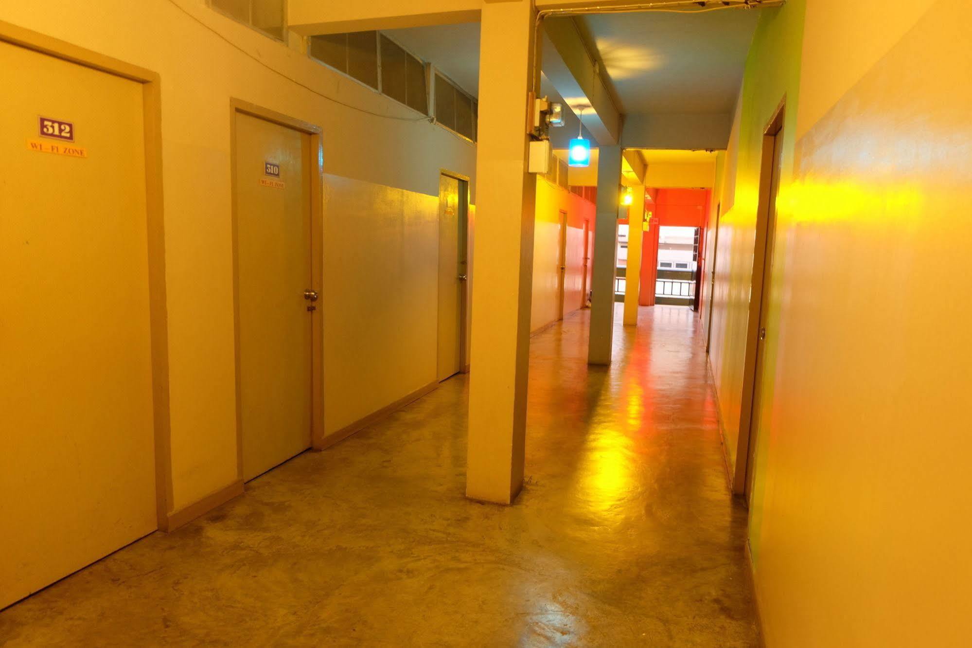 B&B House & Hostel Krabi Luaran gambar