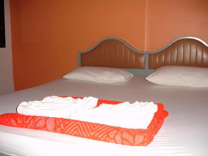 B&B House & Hostel Krabi Luaran gambar